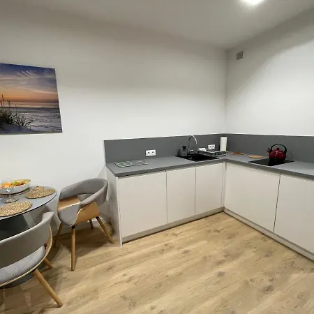 아파트 Agat Na Wydmach 포비에로보